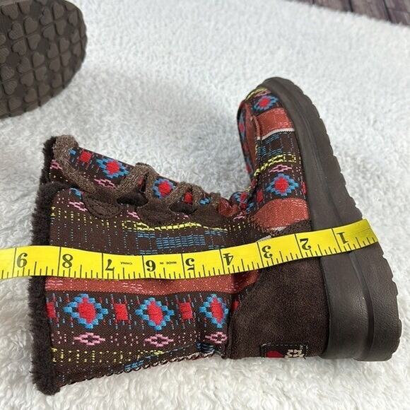 UGG Boots Womens 6 Red Brown Nordic Fair Isle Blanket Woven Fabric Faux Fur Lacy - Picture 13 of 13